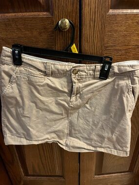 Old Navy Women's Light Tan Jean Shorts